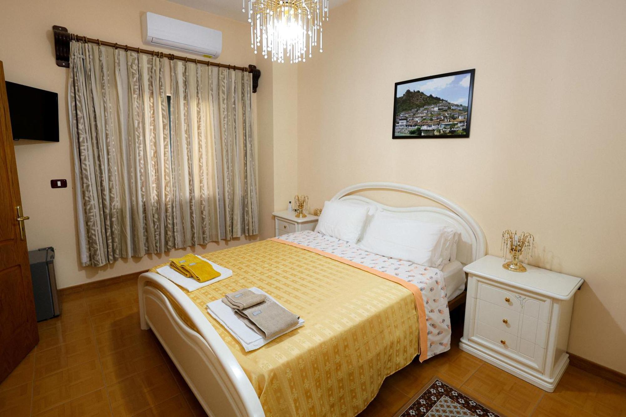 Casa La Pieve Bed and Breakfast Μπεράτ Εξωτερικό φωτογραφία