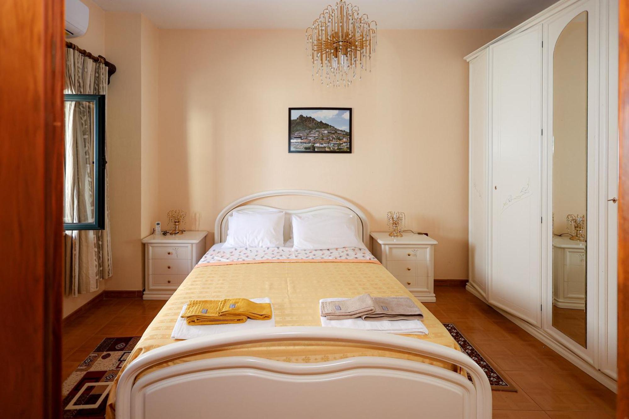 Casa La Pieve Bed and Breakfast Μπεράτ Εξωτερικό φωτογραφία