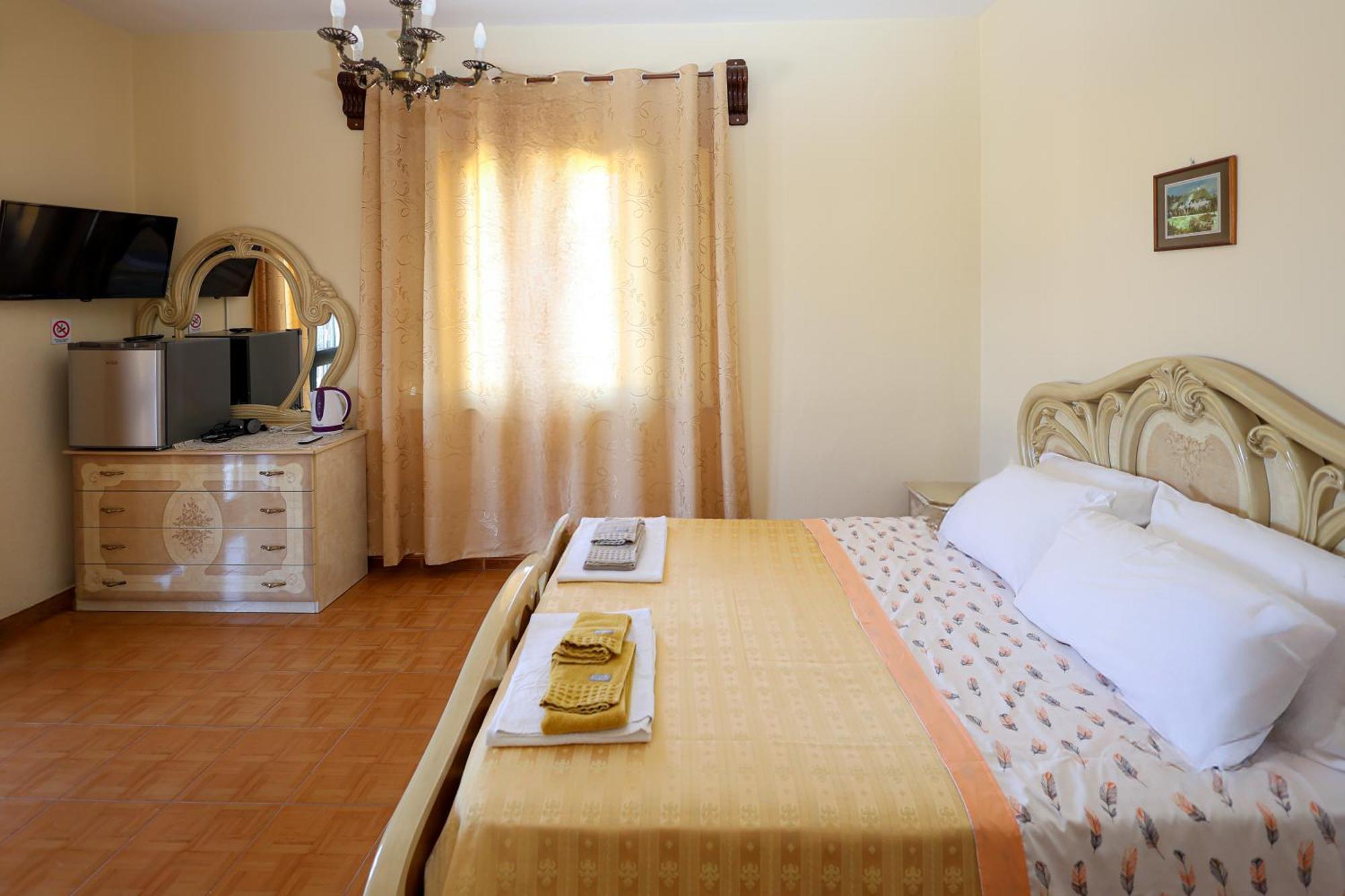 Casa La Pieve Bed and Breakfast Μπεράτ Εξωτερικό φωτογραφία