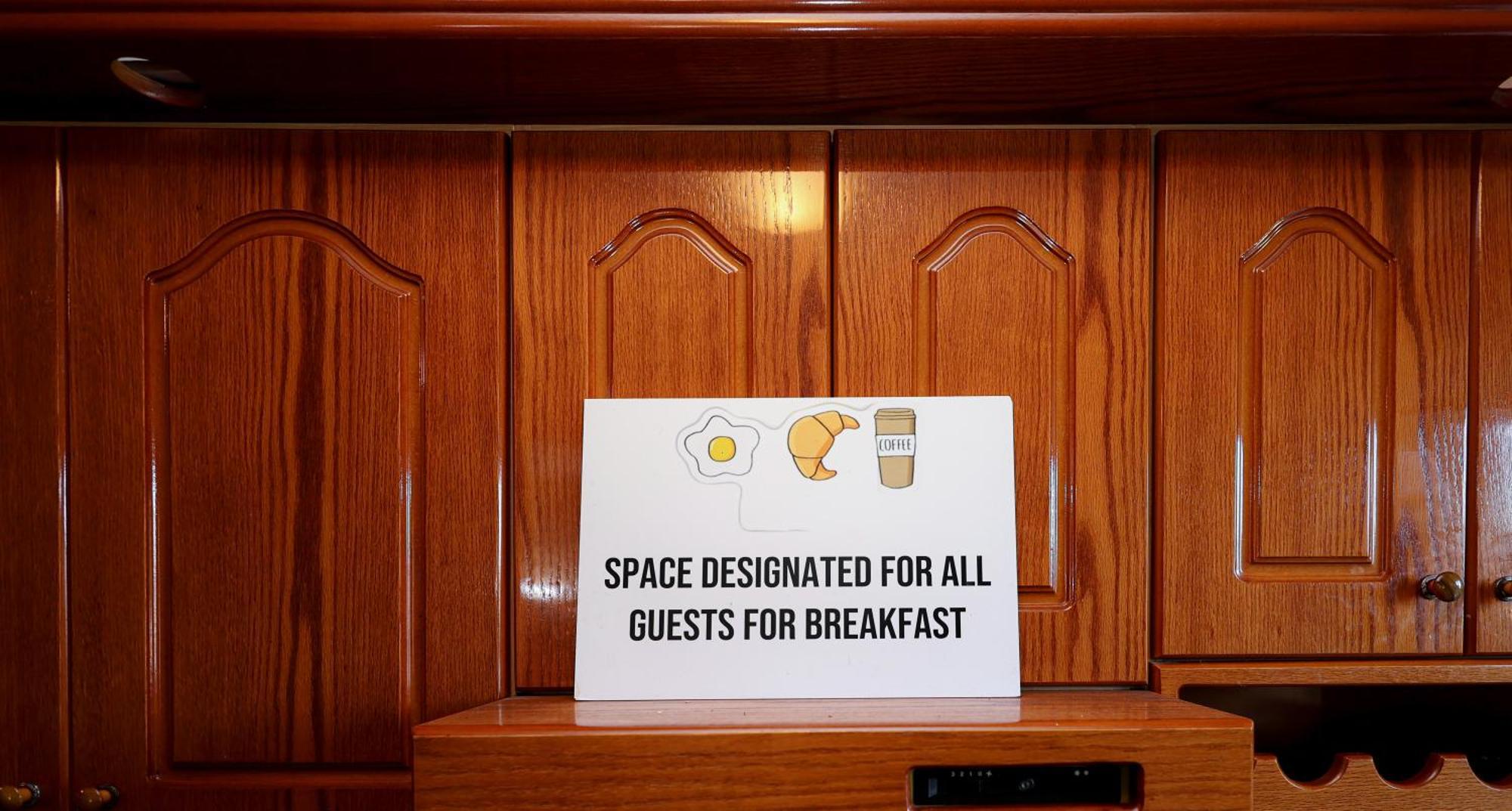 Casa La Pieve Bed and Breakfast Μπεράτ Εξωτερικό φωτογραφία